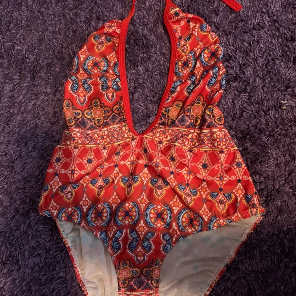 Rave with Mi Gente - Deep Cut Bodysuit